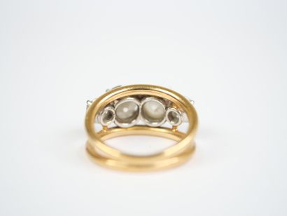 Ring in 18K yellow gold (750‰) and white...