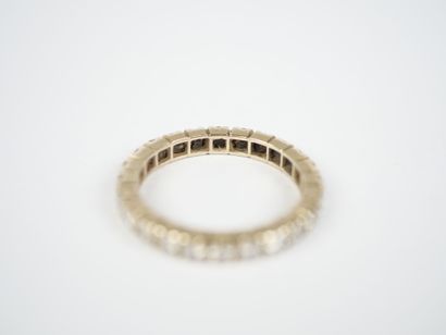 18K white gold (750‰) wedding band set with...