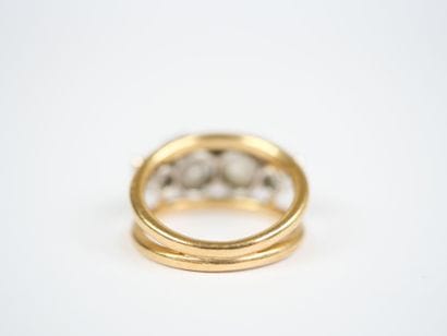 Ring in 18K yellow gold (750‰) and white...