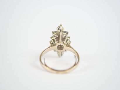Marquise ring in 18K white gold (750‰) or...
