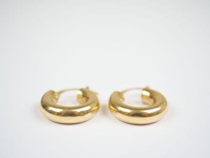 Pair of 18K yellow gold (750‰) hoop earrings.
Weight:...