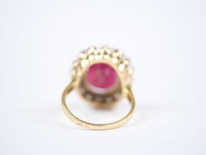 Large daisy ring in 18K yellow and white...