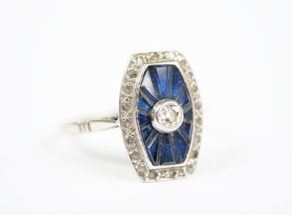 18K white gold (750‰) and platinum ring,...
