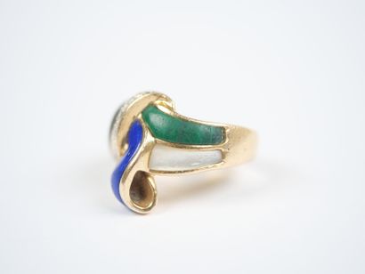 14K yellow gold (585‰) ring featuring a ribbon...