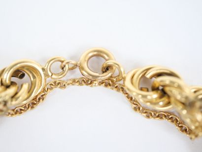 18K yellow gold (750‰) bracelet with twisted...