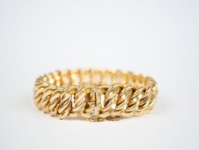 A substantial 18K yellow gold (750‰) bracelet...