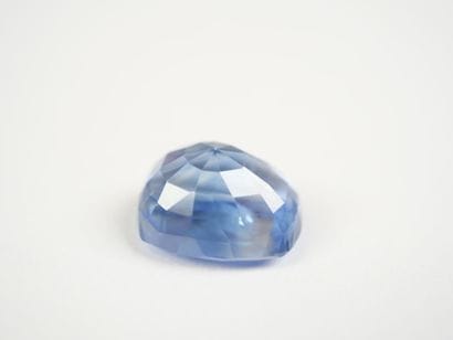 A 6.54-carat cushion-cut blue Ceylon sapphire...