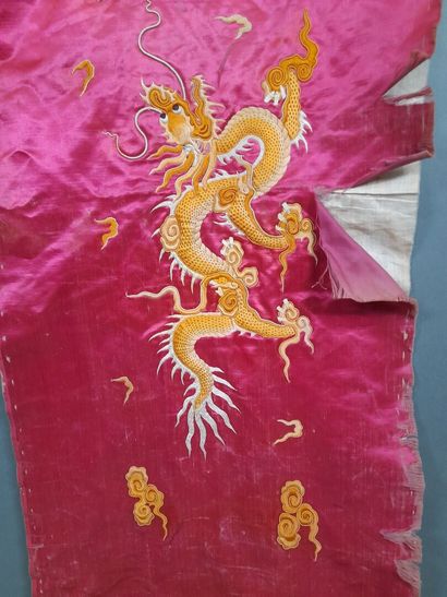 Panneau de satin de soie et coton rose à...
