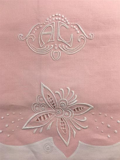 Parure de lit en coton rose et blanc brodée...