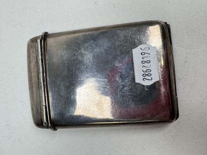 Étui à cigarettes et allumettes en argent...