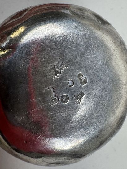 Timbale curon en argent 950/1000, le buvant...