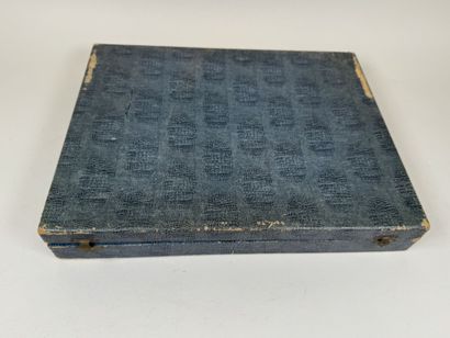 Partie de ménagère en métal argenté, modèle...