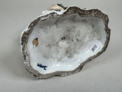 MEISSEN.
Sujet en porcelaine polychrome et...