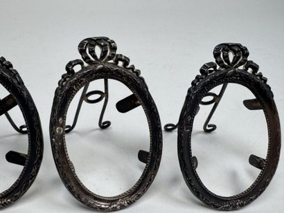 Série de 5 petits cadres en argent 950/1000,...