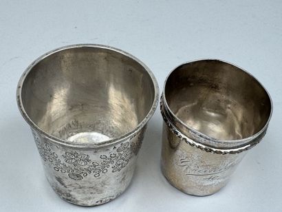 Deux timbales en argent 950/1000, poinçon...