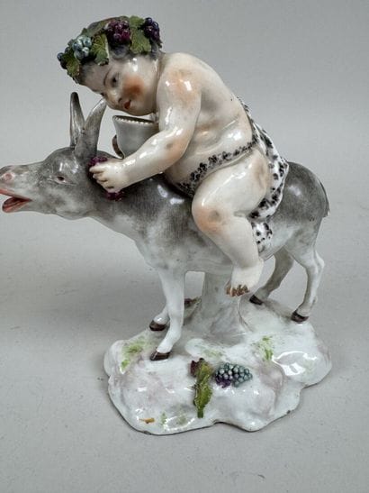 MEISSEN.
Sujet en porcelaine polychrome et...