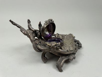 Encrier de bureau en bronze argenté à décor...