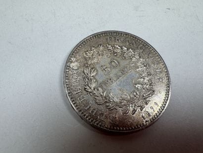 Pièce de 50 francs Hercule en argent, 1979.
Poids...
