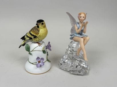 Lot comprenant :
- Franklin Mint.
THE SUSKIN.
Clochette...