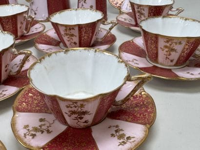LIMOGES.
Partie de service à thé en porcelaine...