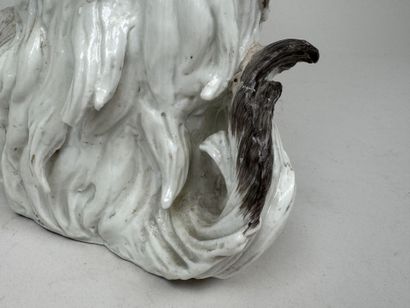 MEISSEN, Johann Joachim KAENDLER, d'après.
Bichon...