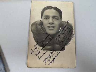 Lot de cartes et photos dont signatures de...