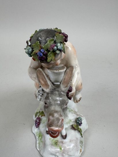 MEISSEN.
Sujet en porcelaine polychrome et...