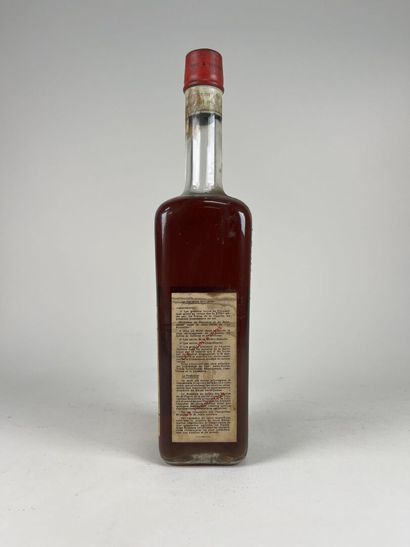 RHUM VIEUX.
Saint-James.
Rhum des Plantations....