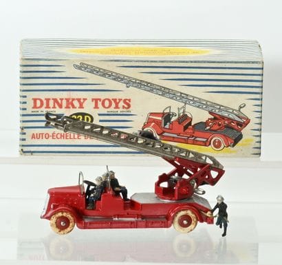 DINKY TOYS.
Réf 32D, auto échelle de pompier...