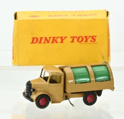 DINKY TOYS Anglais.
Réf 252, camion poubelle...