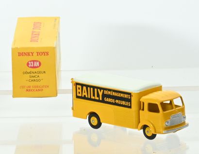 DINKY TOYS.
Réf 33 AN Simca cargo «Bailly»...