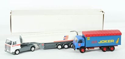 SURBER & Golden Whell.
2 camions au 1/43ème,...