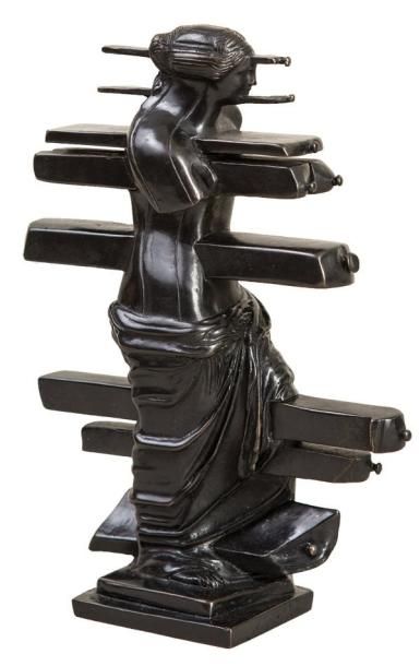 Salvador DALI
Vénus traversée Sculpture bronze,...