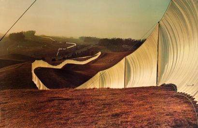 CHRISTO et JEANNE CLAUDE

(1935) et (1935-2009)

Running...