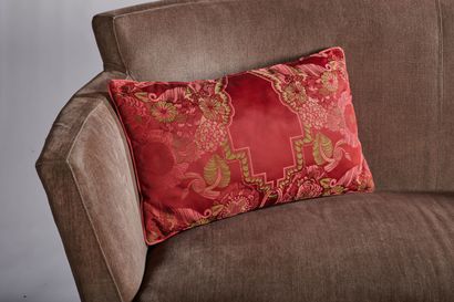 Vingt housses de coussin rectangulaires en...