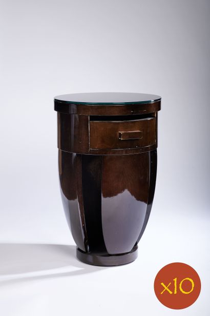 Dix tables de chevet de style Art Déco en...
