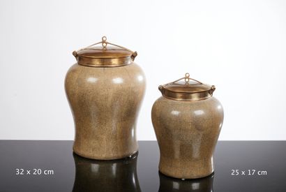 Lot de huit objets de décoration sur le thème...