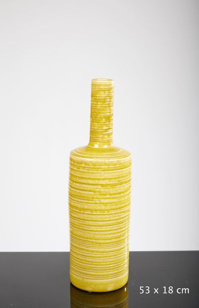 Lot de onze objets de décoration en céramique...