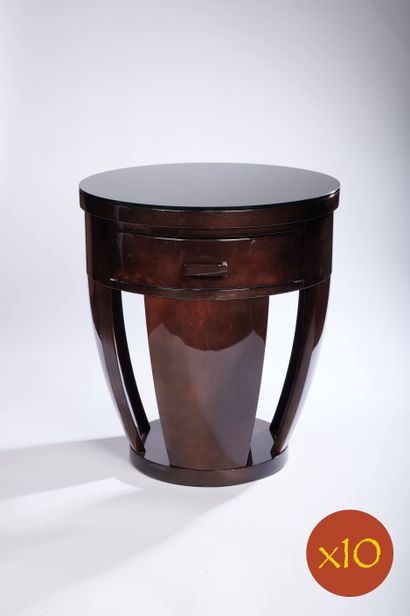 Dix tables de chevet de style Art Déco en...