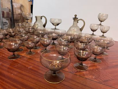 DAUM Nancy
Important service in smoked crystal,...