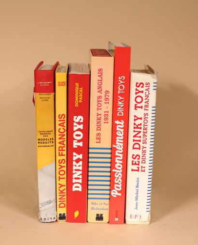 Set of books on Dinky toys of collection...