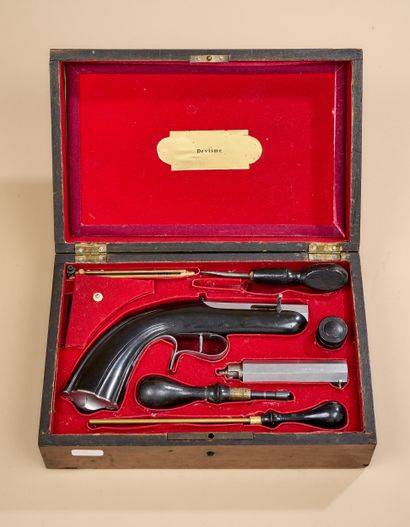 Pistolet à percussion, de tir réduit, par...