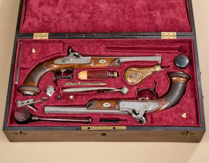 Rare paire de pistolets deux coups, un seul...