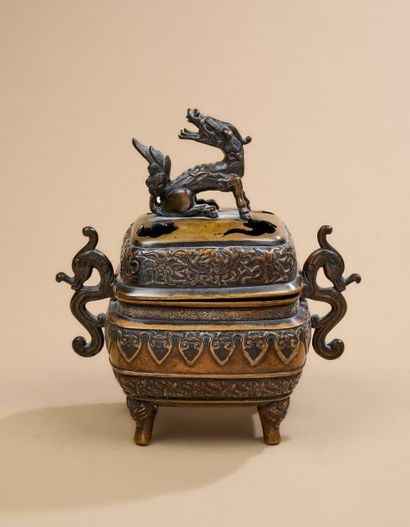 JAPON - Epoque MEIJI (1868 - 1912)
Brûle-parfum...