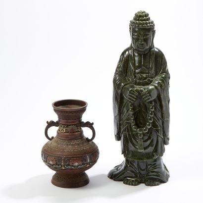 Lot comprenant un bouddha en jadeite et un...