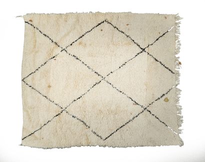 Lot de deux tapis à franges berbères en laine...