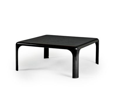 Travail moderne, vers 1970
Table en fibre...