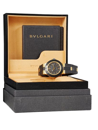 BULGARI 
Montre bracelet en or jaune 18K...