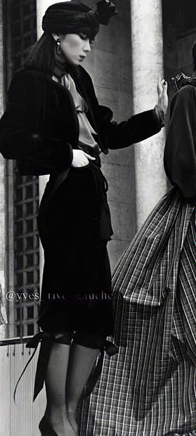 SAINT LAURENT RIVE GAUCHE (COLLECTION AUTOMNE-HIVER...