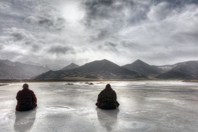 Matthieu RICARD (Né en 1946)
Deux moines...